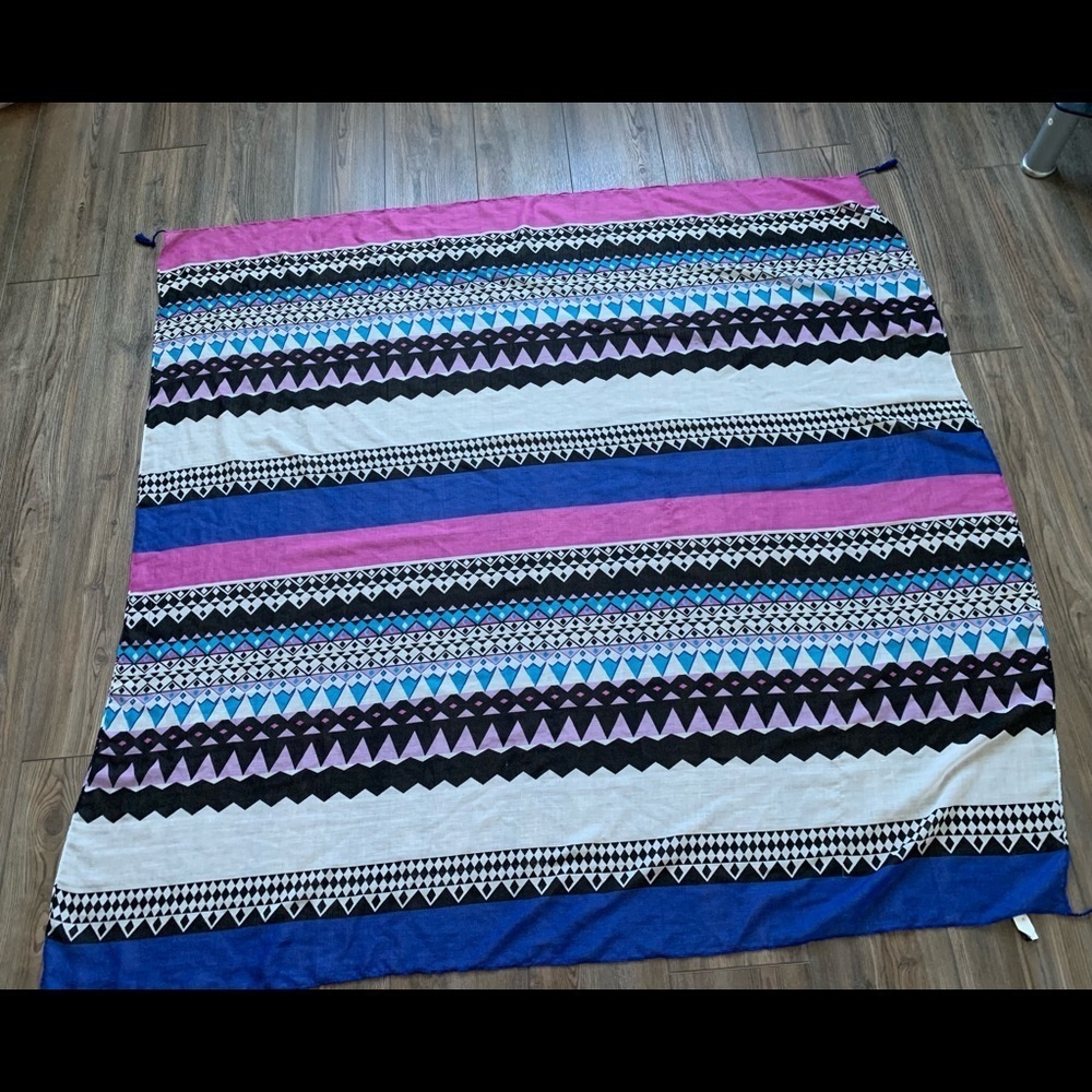 Scarf - Picture 3 of 8